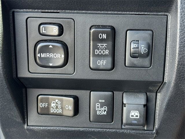 2017 Toyota Tundra SR5 - 22652286 - 43