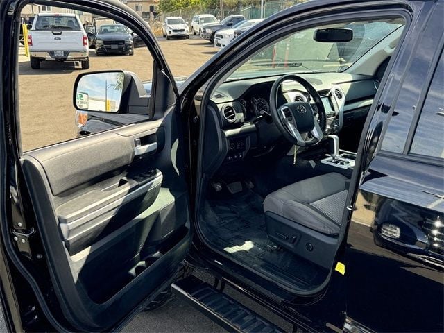 2017 Toyota Tundra SR5 - 22652286 - 48