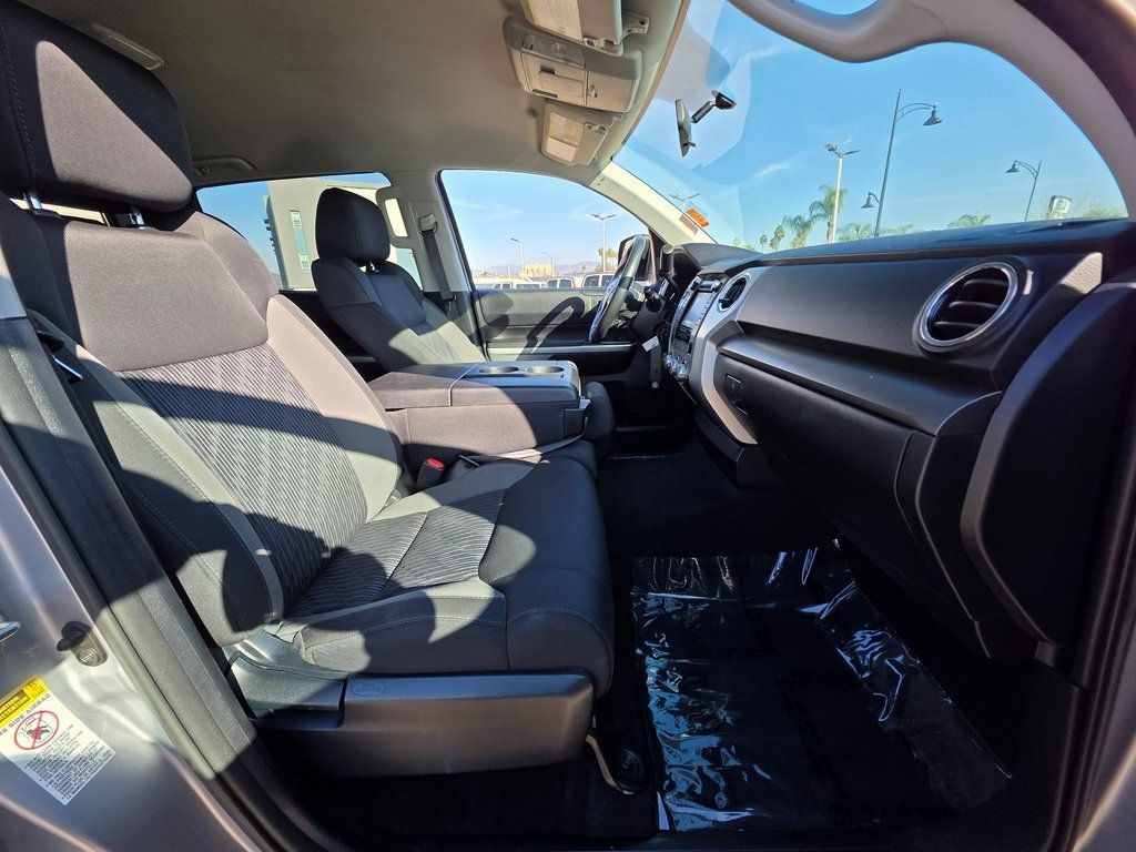 2017 Toyota Tundra SR5 - 22962701 - 9