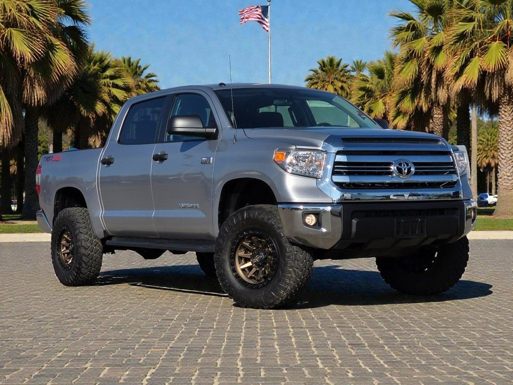 2017 Toyota Tundra SR5 - 22962701 - 1
