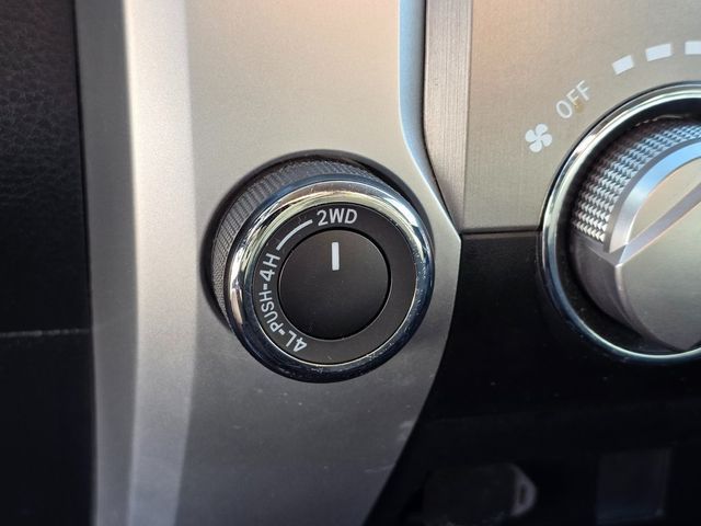 2017 Toyota Tundra SR5 - 22962701 - 32