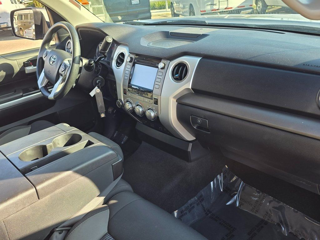 2017 Toyota Tundra SR5 - 22962701 - 8