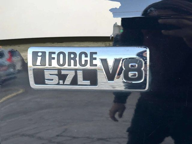 2017 Toyota Tundra SR5 4x4 4dr CrewMax Cab Pickup SB (5.7L V8 FFV) - 22971678 - 9