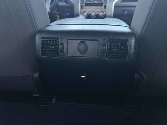 2017 Toyota Tundra SR5 4x4 4dr CrewMax Cab Pickup SB (5.7L V8 FFV) - 22971678 - 20