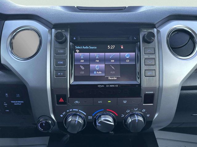 2017 Toyota Tundra SR5 4x4 4dr CrewMax Cab Pickup SB (5.7L V8 FFV) - 22971678 - 23