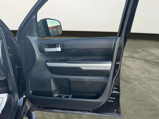 2017 Toyota Tundra SR5 4x4 4dr CrewMax Cab Pickup SB (5.7L V8 FFV) - 22971678 - 27