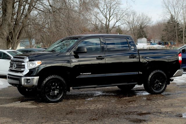 2017 Toyota Tundra SR5 CREWMAX W/ PREMIUM AUDIO/ NAVIGATION, BUCKET SEATS - 22976796 - 16