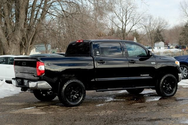 2017 Toyota Tundra SR5 CREWMAX W/ PREMIUM AUDIO/ NAVIGATION, BUCKET SEATS - 22976796 - 2