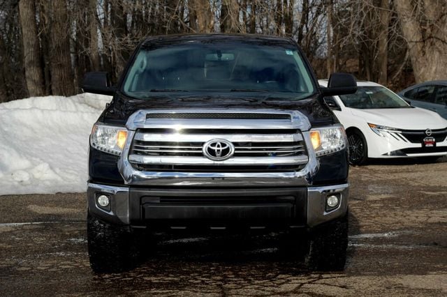 2017 Toyota Tundra SR5 CREWMAX W/ PREMIUM AUDIO/ NAVIGATION, BUCKET SEATS - 22976796 - 3