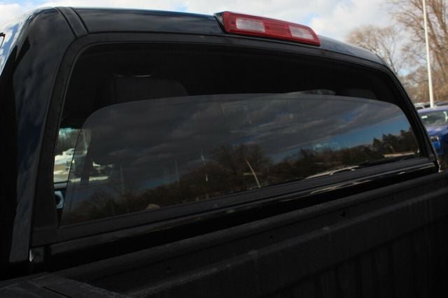 2017 Toyota Tundra SR5 CREWMAX W/ PREMIUM AUDIO/ NAVIGATION, BUCKET SEATS - 22976796 - 5