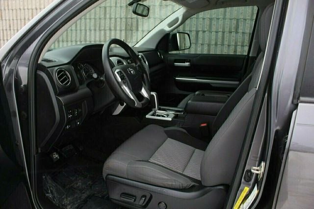 2017 Toyota Tundra SR5 UPGRADE PACKAGE NAVIGATION W/ PREMIUM AUDIO - 22957092 - 25