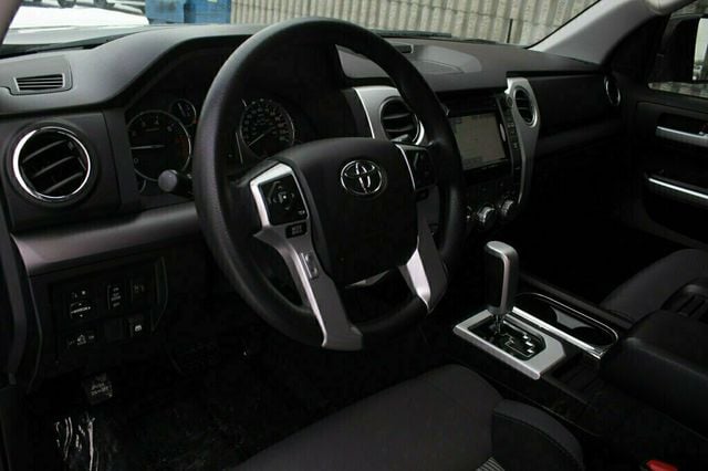 2017 Toyota Tundra SR5 UPGRADE PACKAGE NAVIGATION W/ PREMIUM AUDIO - 22957092 - 26