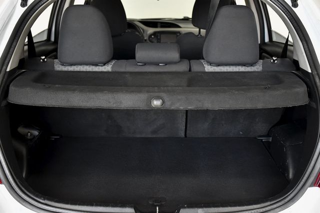 2017 Toyota Yaris 3-Door L Automatic - 23073596 - 12