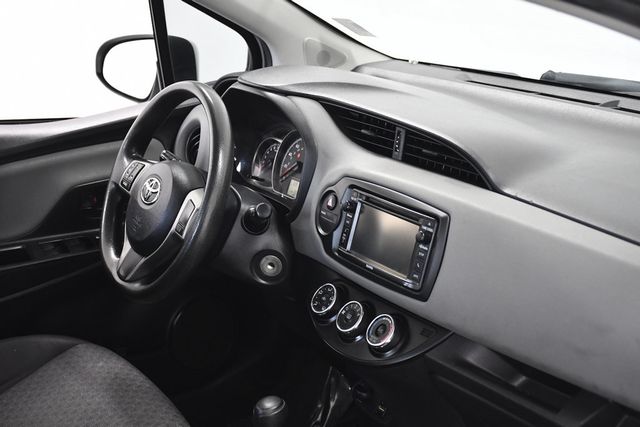 2017 Toyota Yaris 3-Door L Automatic - 23073596 - 16