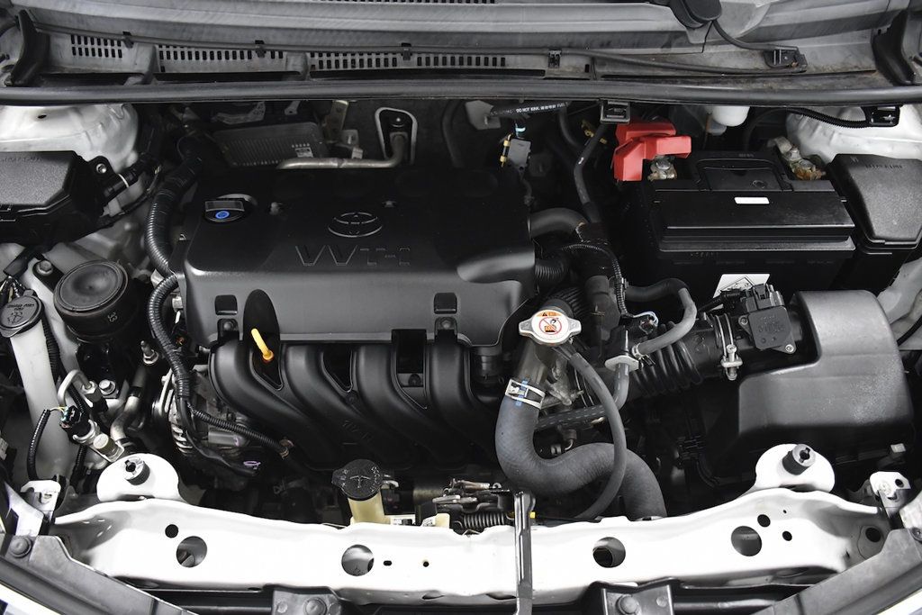 2017 Toyota Yaris 3-Door L Automatic - 23073596 - 18