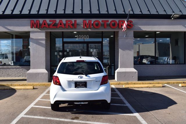 2017 Toyota Yaris 5-Door L Automatic - 22958503 - 9