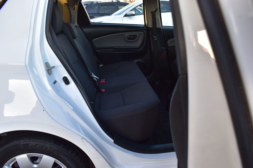 2017 Toyota Yaris 5-Door L Automatic - 22958503 - 22