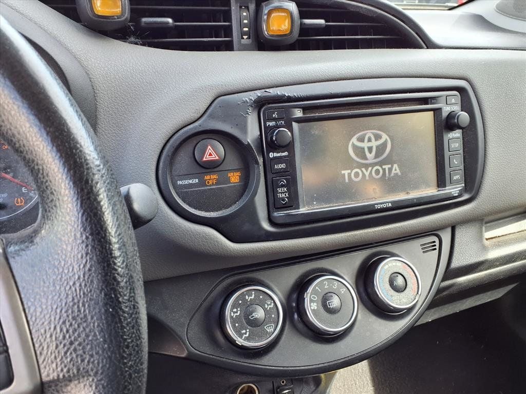 2017 Toyota Yaris L - 22930395 - 10