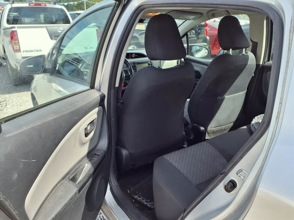 2017 Toyota Yaris L - 22930395 - 16