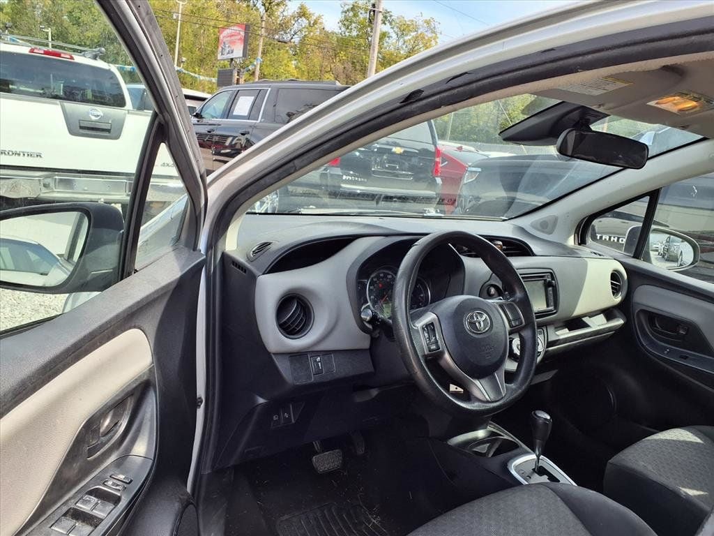 2017 Toyota Yaris L - 22930395 - 5