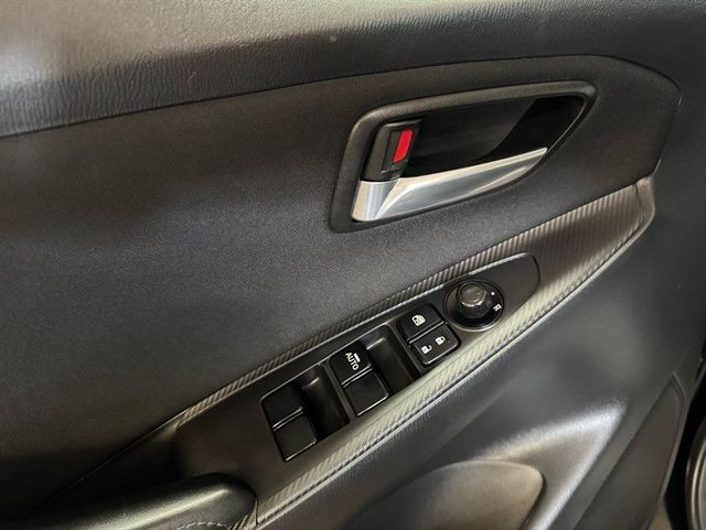 2017 Toyota Yaris iA 6A - 22991976 - 12