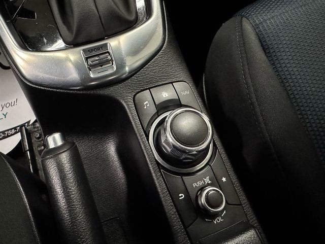 2017 Toyota Yaris iA 6A - 22991976 - 17