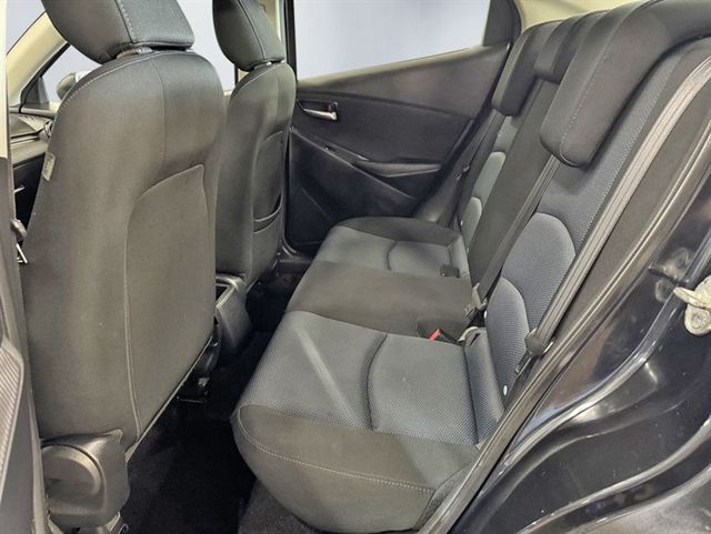 2017 Toyota Yaris iA 6A - 22991976 - 18