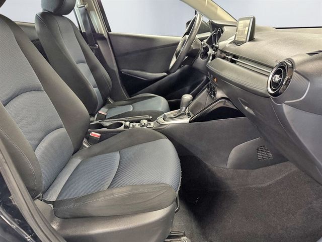 2017 Toyota Yaris iA 6A - 22991976 - 19