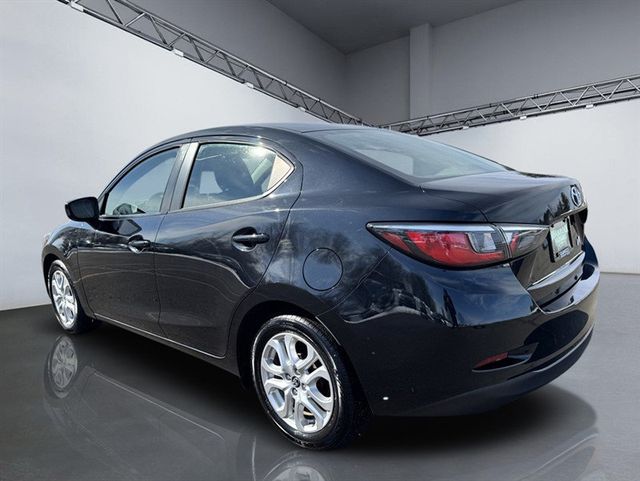 2017 Toyota Yaris iA 6A - 22991976 - 4