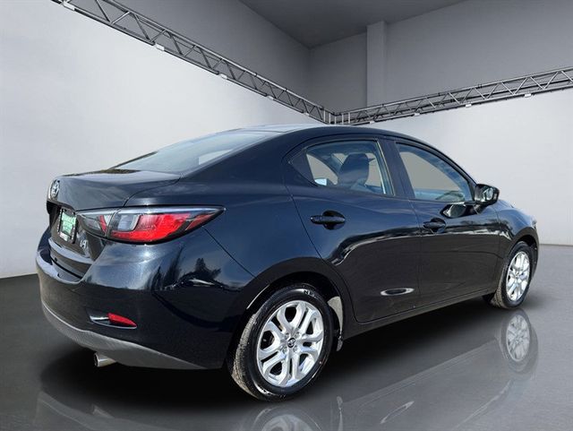 2017 Toyota Yaris iA 6A - 22991976 - 6