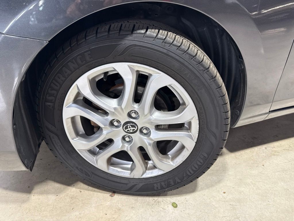 2017 Toyota Yaris iA Base - 23021285 - 1
