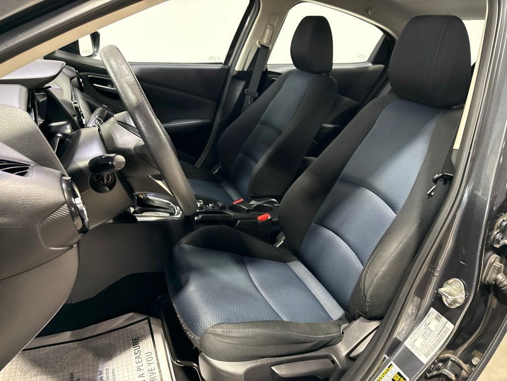 2017 Toyota Yaris iA Base - 23021285 - 19