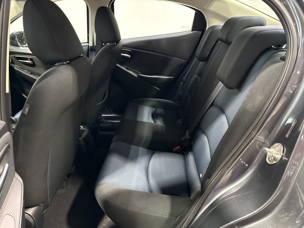 2017 Toyota Yaris iA Base - 23021285 - 23