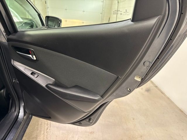 2017 Toyota Yaris iA Base - 23021285 - 31