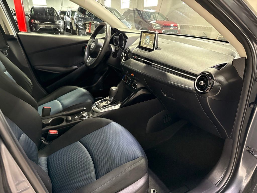 2017 Toyota Yaris iA Base - 23021285 - 33