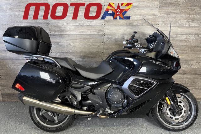 2017 Triumph Trophy SE SUPER CLEAN! - 22991996 - 0