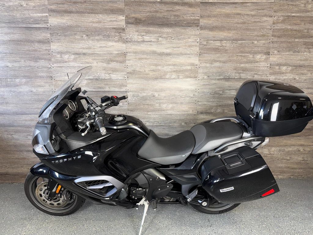 2017 Triumph Trophy SE SUPER CLEAN! - 22991996 - 10