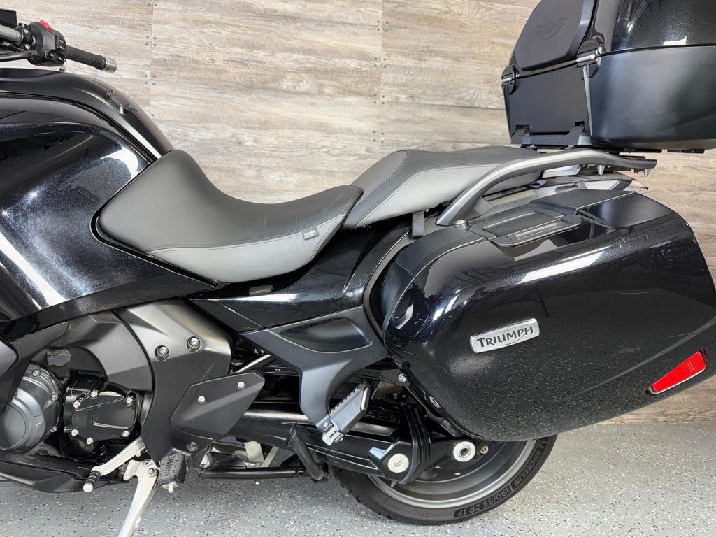 2017 Triumph Trophy SE SUPER CLEAN! - 22991996 - 12