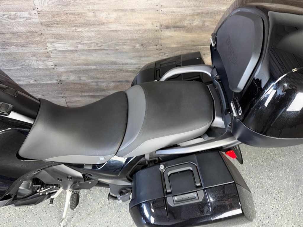 2017 Triumph Trophy SE SUPER CLEAN! - 22991996 - 14