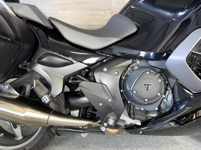 2017 Triumph Trophy SE SUPER CLEAN! - 22991996 - 5