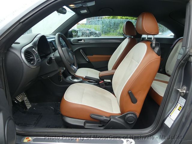 2017 Volkswagen Beetle 1.8T Classic Automatic - 22998576 - 17