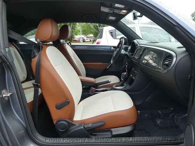 2017 Volkswagen Beetle 1.8T Classic Automatic - 22998576 - 18