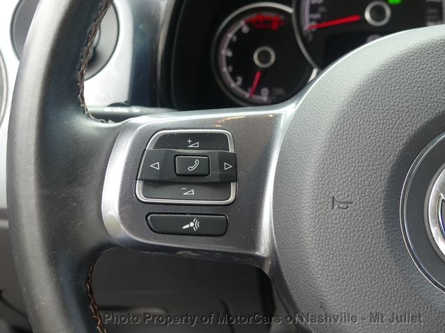 2017 Volkswagen Beetle 1.8T Classic Automatic - 22998576 - 24