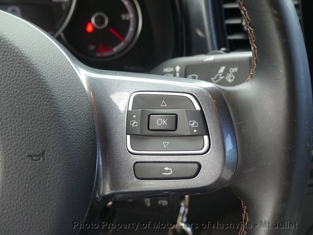 2017 Volkswagen Beetle 1.8T Classic Automatic - 22998576 - 25
