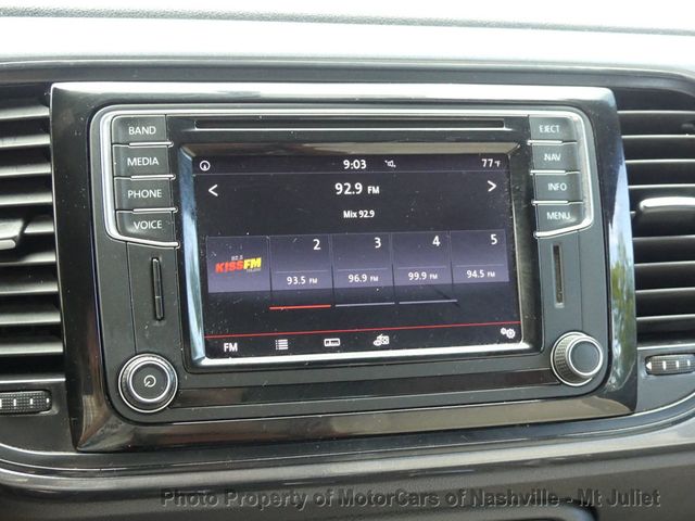 2017 Volkswagen Beetle 1.8T Classic Automatic - 22998576 - 27