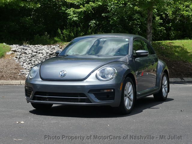 2017 Volkswagen Beetle 1.8T Classic Automatic - 22998576 - 2