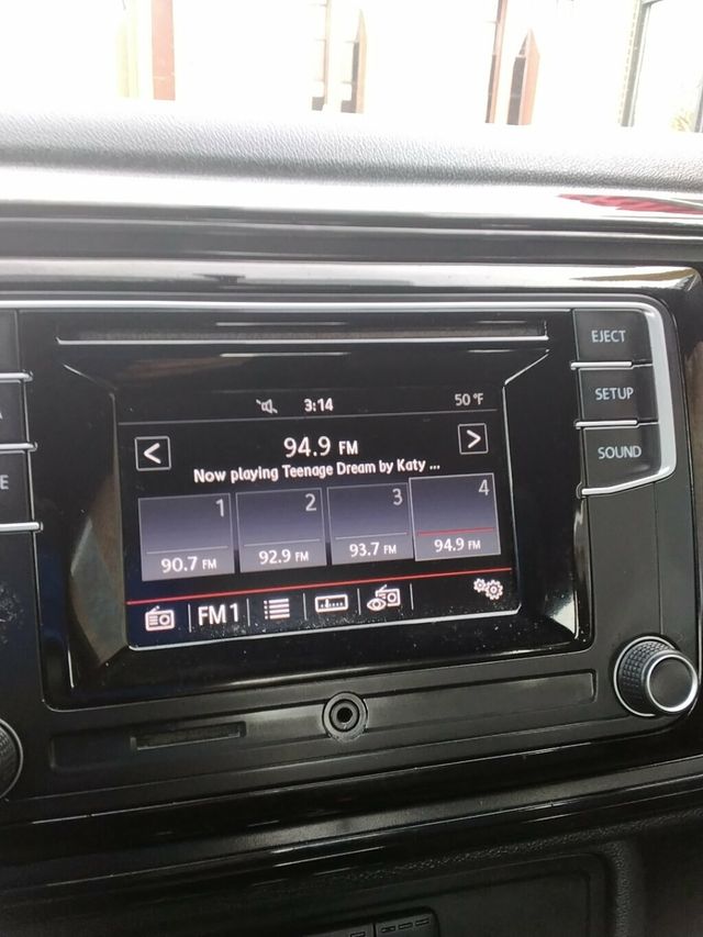 2017 Volkswagen Beetle 1.8T S Automatic - 22955089 - 15