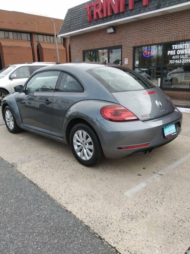 2017 Volkswagen Beetle 1.8T S Automatic - 22955089 - 1