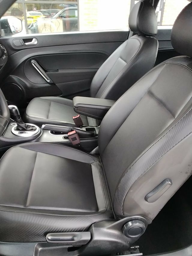 2017 Volkswagen Beetle 1.8T S Automatic - 22955089 - 6