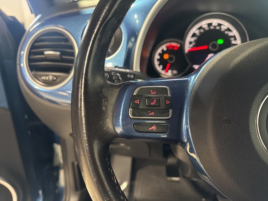 2017 Volkswagen Beetle 1.8T SE Automatic - 23036650 - 11